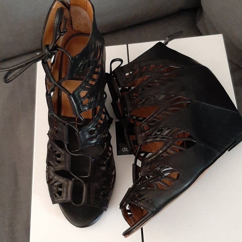 Dolce Vita Shandy Black Leather Lace-up Bootie